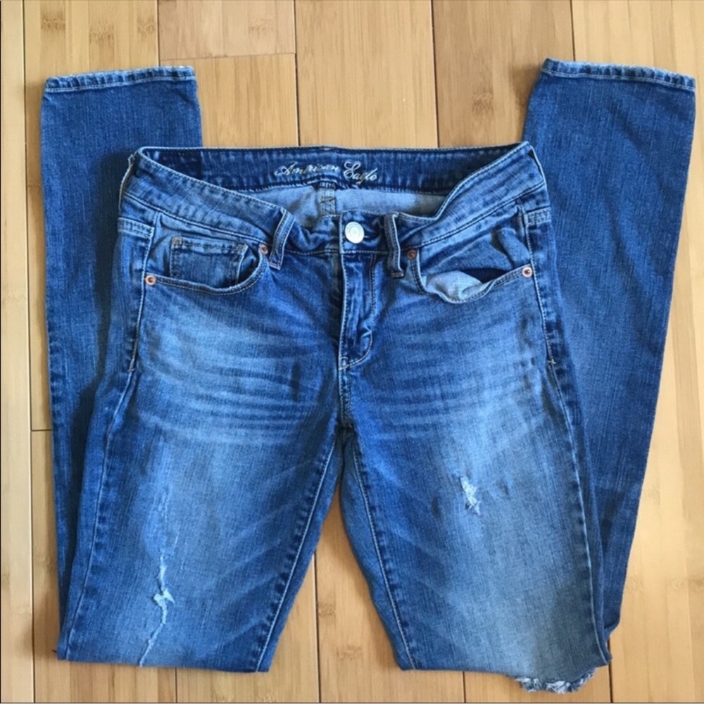 Classic Blue Skinny Jeans with Stretch Fit